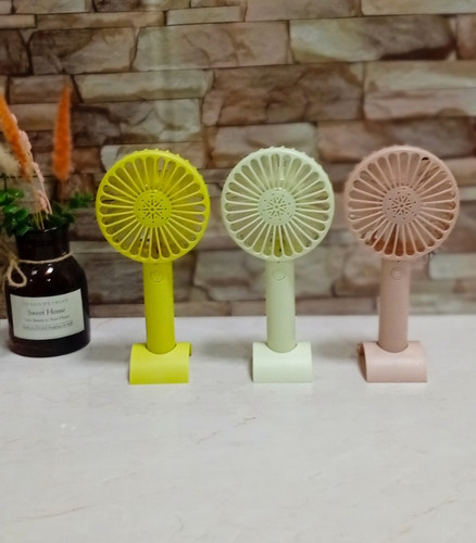 پنکه شارژی دستی کد ۱۱۷۴۷