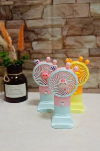 پنکه شارژی دستی زنبور کد ۱۱۹۰۲